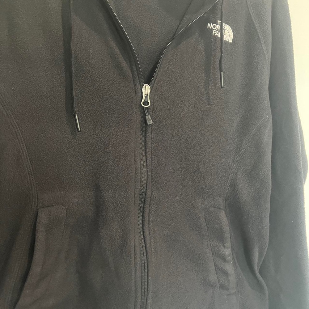 North face slim fit pull sweater
